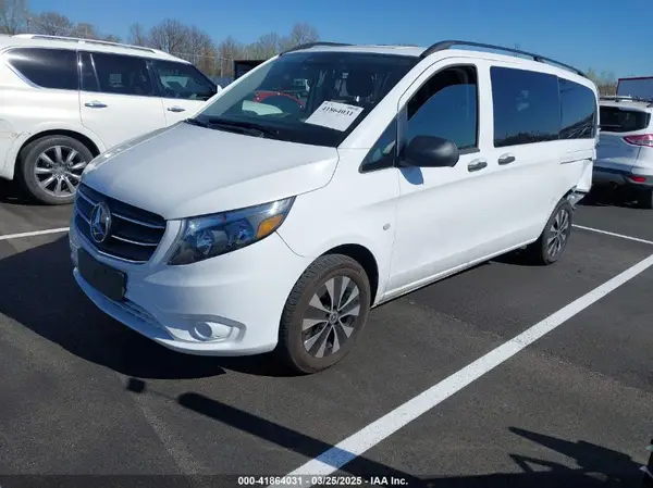 W1WV0FEY1P4312097 2023 MERCEDES-BENZ METRIS - Image 2