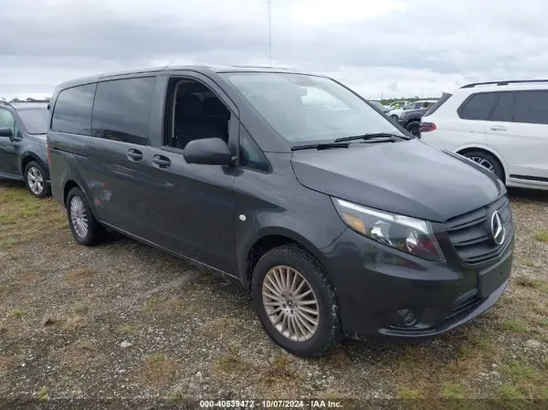 W1WV0FEY2P4350583 2023 MERCEDES-BENZ METRIS - Image 1