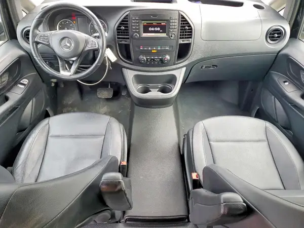 W1WV0FEY3L3696531 2020 MERCEDES-BENZ METRIS - Image 8