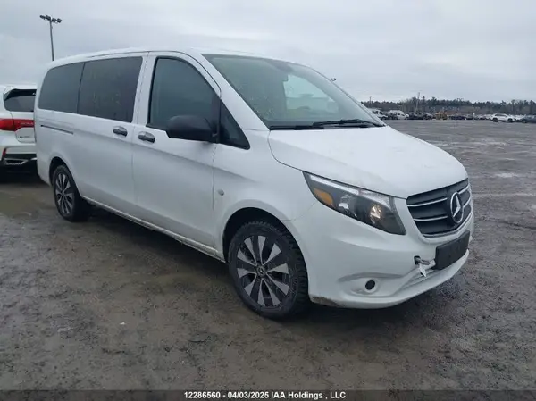 W1WV0FEY3N4143052 2022 MERCEDES-BENZ METRIS - Image 1