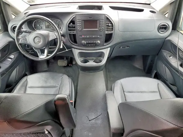 W1WV0FEY4L3734736 2020 MERCEDES-BENZ METRIS - Image 8