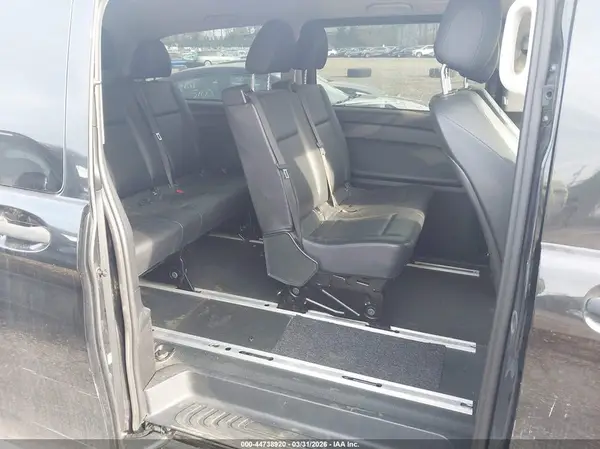 W1WV0FEY5L3690424 2020 MERCEDES-BENZ METRIS - Image 8