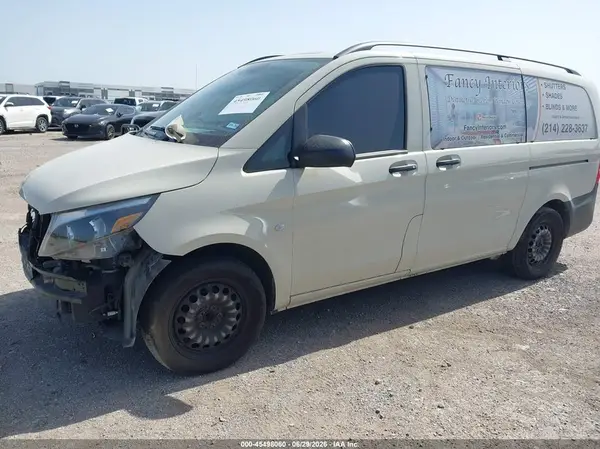 W1WV0FEY6P4334970 2023 MERCEDES-BENZ METRIS - Image 2