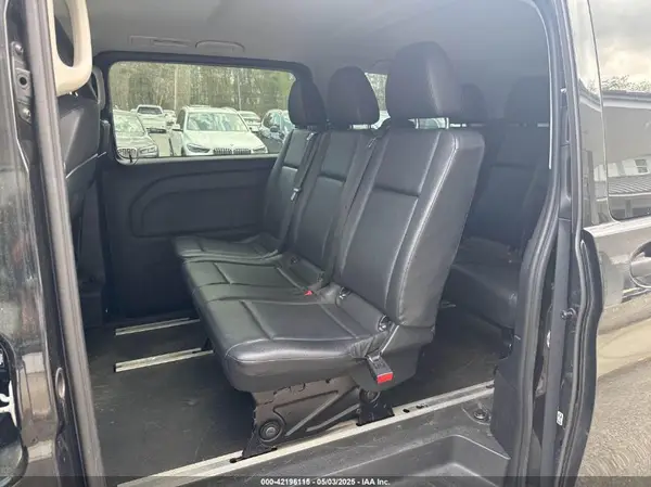 W1WV0FEY7L3748338 2020 MERCEDES-BENZ METRIS - Image 8