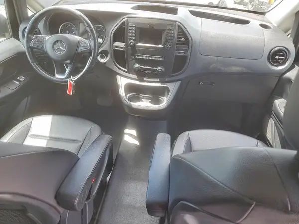 W1WV0FEY8L3698033 2020 MERCEDES-BENZ METRIS - Image 8