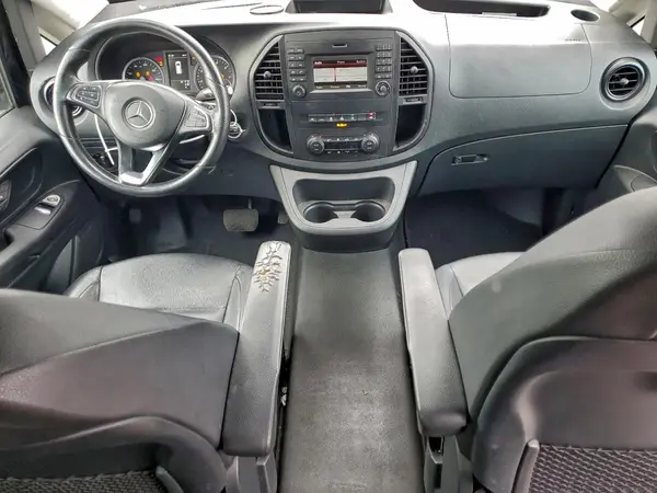 W1WV0FEYXL3698860 2020 MERCEDES-BENZ METRIS - Image 8