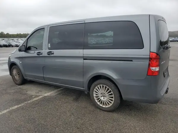 W1WV0FEYXL3762010 2020 MERCEDES-BENZ METRIS - Image 2