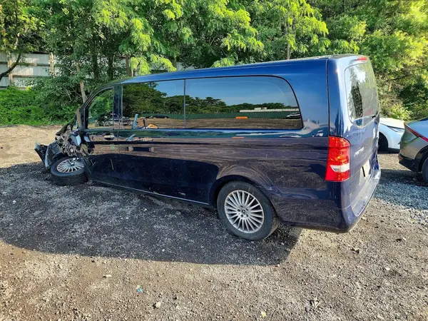W1XV0CEY7M3943271 2021 MERCEDES-BENZ METRIS - Image 2