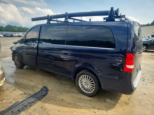 W1XV0CEY9M3904391 2021 MERCEDES-BENZ METRIS - Image 2