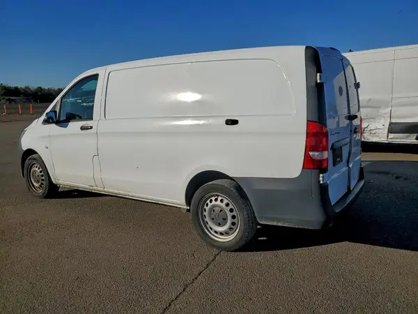 W1YV0BEY1L3701869 2020 MERCEDES-BENZ METRIS - Image 2