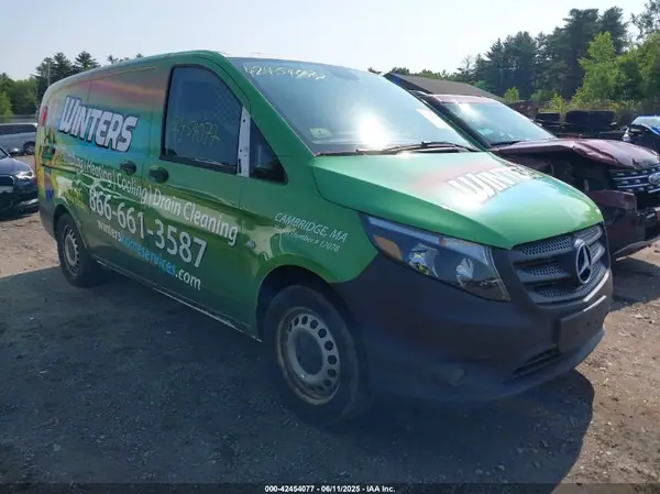 W1YV0BEY1L3728828 2020 MERCEDES-BENZ METRIS - Image 1
