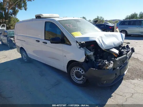 W1YV0BEY2N4149425 2022 MERCEDES-BENZ METRIS - Image 1