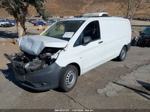 W1YV0BEY2N4149425 2022 MERCEDES-BENZ METRIS - Image 2