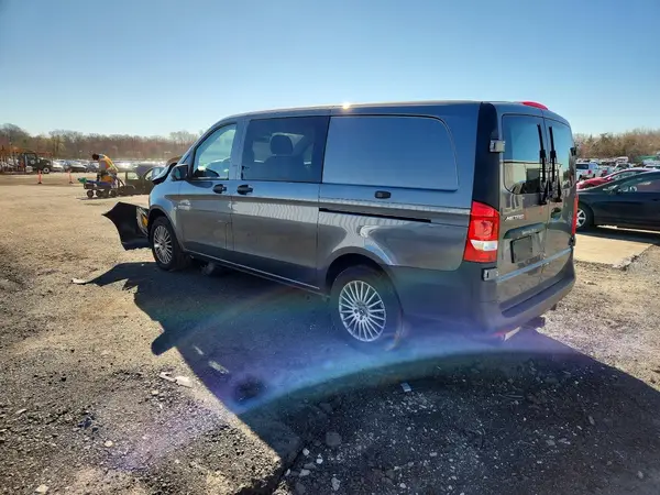W1YV0BEY2P4297593 2023 MERCEDES-BENZ METRIS - Image 2