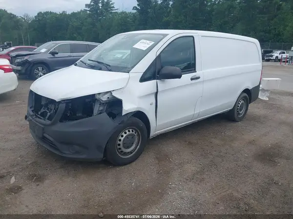 W1YV0BEY3M3946562 2021 MERCEDES-BENZ METRIS - Image 2