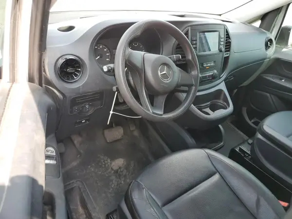 W1YV0BEY3N3968188 2022 MERCEDES-BENZ METRIS - Image 8