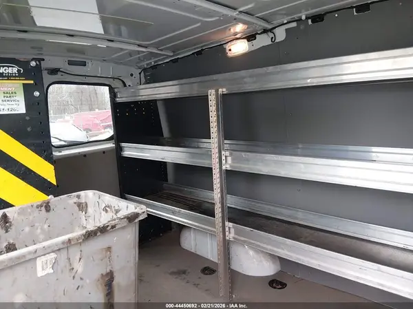W1YV0BEY4M3904370 2021 MERCEDES-BENZ METRIS - Image 3