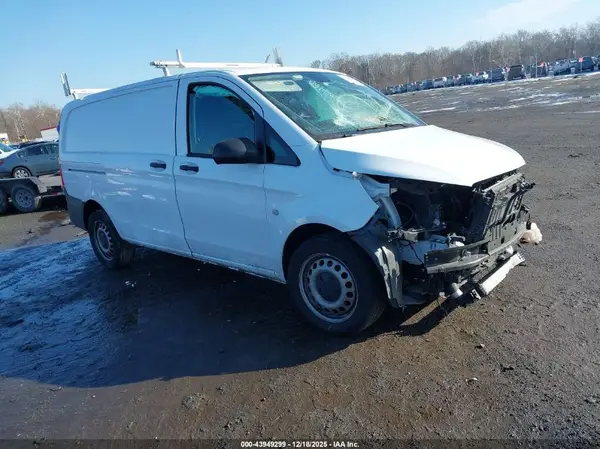 W1YV0BEY4N4171295 2022 MERCEDES-BENZ METRIS - Image 1