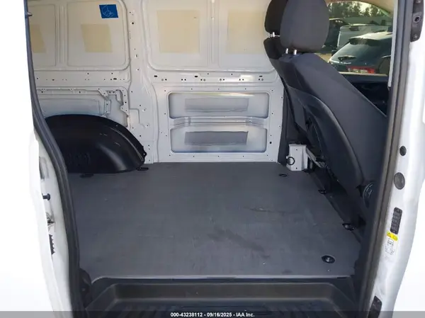 W1YV0BEY4P4283405 2023 MERCEDES-BENZ METRIS - Image 8