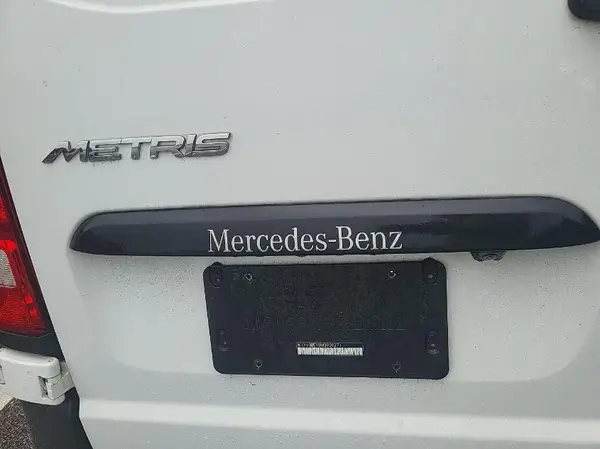 W1YV0BEY5M3909271 2021 MERCEDES-BENZ METRIS - Image 8