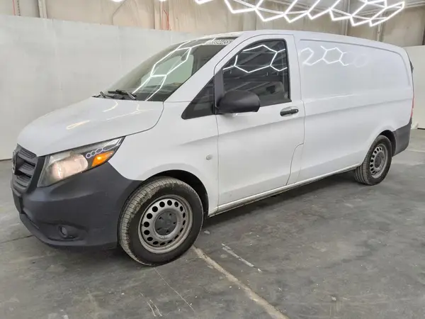 W1YV0BEY5N4149581 2022 MERCEDES-BENZ METRIS - Image 1