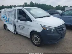 W1YV0BEY7N3957209 2022 MERCEDES-BENZ METRIS