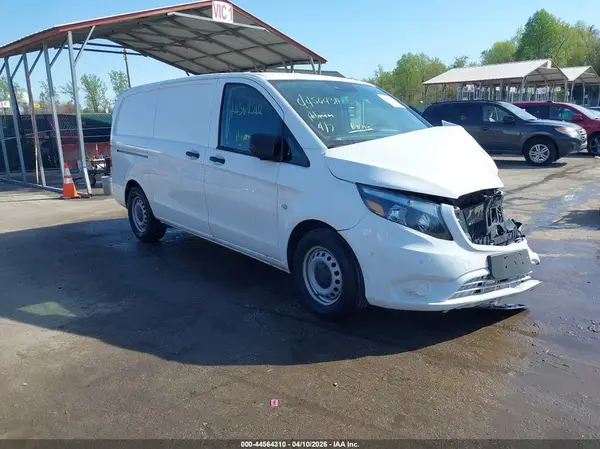 W1YV0BEY7P4362812 2023 MERCEDES-BENZ METRIS - Image 1