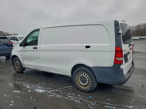 W1YV0BEY8M3847400 2021 MERCEDES-BENZ METRIS - Image 2