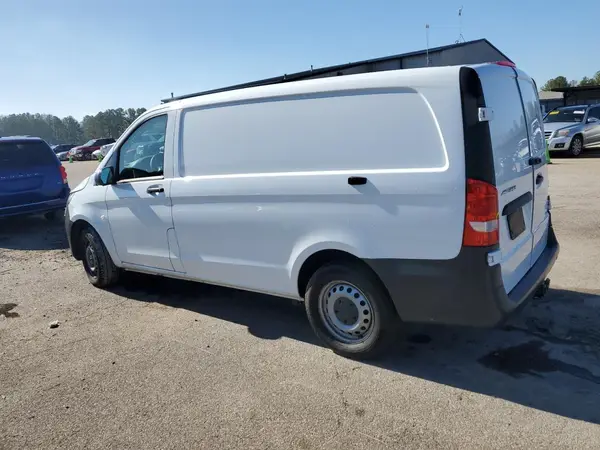 W1YV0BEY8N4132659 2022 MERCEDES-BENZ METRIS - Image 2