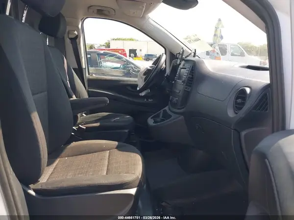 W1YV0BEY9L3745330 2020 MERCEDES-BENZ METRIS - Image 1