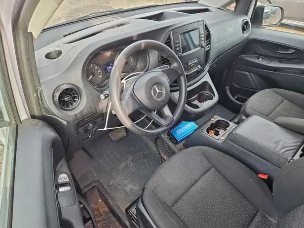 W1YV0BEY9M3863444 2021 MERCEDES-BENZ METRIS - Image 8