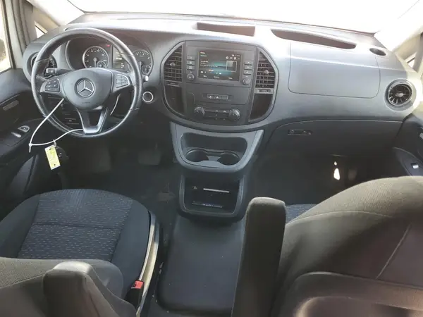 W1YV0BEY9M3866280 2021 MERCEDES-BENZ METRIS - Image 8
