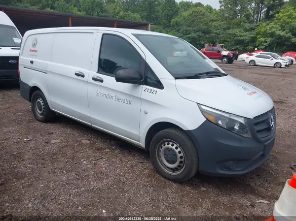 W1YV0BEY9M3906034 2021 MERCEDES-BENZ METRIS - Image 1