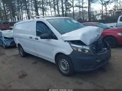 W1YV0BEYXP4217098 2023 MERCEDES-BENZ METRIS