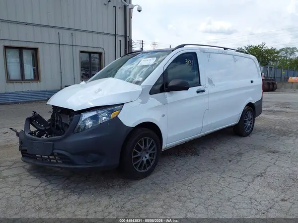 W1YV0BEYXP4266107 2023 MERCEDES-BENZ METRIS - Image 2