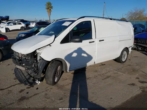 W1YV0CEY0P4314638 2023 MERCEDES-BENZ METRIS - Image 2
