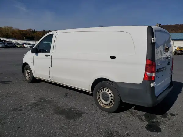 W1YV0CEY2N3989166 2022 MERCEDES-BENZ METRIS - Image 2