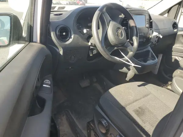 W1YV0CEY2N3989166 2022 MERCEDES-BENZ METRIS - Image 8
