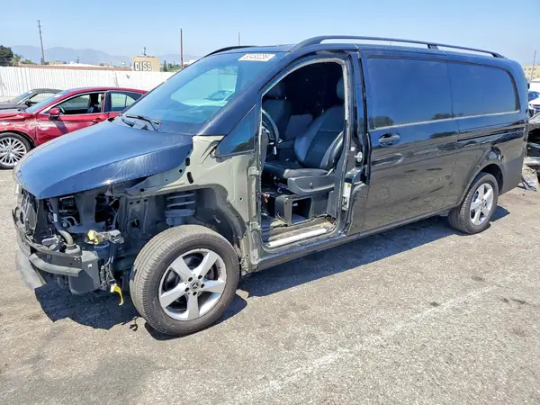 W1YV0CEY2N4163511 2022 MERCEDES-BENZ METRIS - Image 1