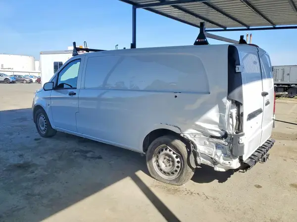 W1YV0CEY2P4324457 2023 MERCEDES-BENZ METRIS - Image 2