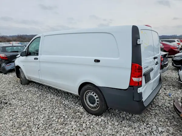 W1YV0CEY3P4363199 2023 MERCEDES-BENZ METRIS - Image 2