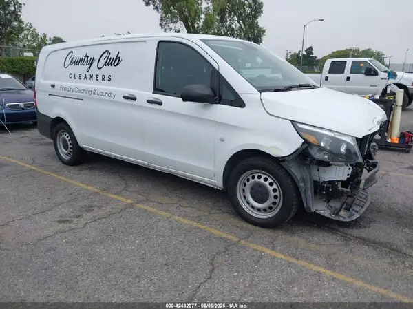 W1YV0CEY4N3961398 2022 MERCEDES-BENZ METRIS - Image 1