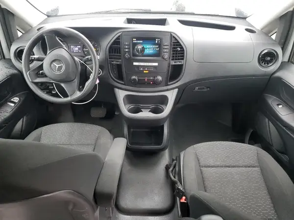 W1YV0CEY6N3963556 2022 MERCEDES-BENZ METRIS - Image 8