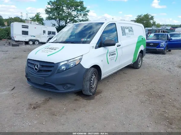 W1YV0CEY7L3691838 2020 MERCEDES-BENZ METRIS - Image 2