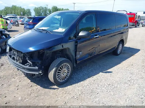 W1YV0CEY7L3692911 2020 MERCEDES-BENZ METRIS - Image 2