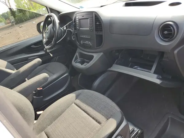 W1YV0CEY7L3700697 2020 MERCEDES-BENZ METRIS - Image 8