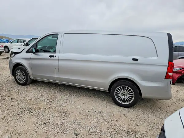 W1YV0CEY7P4322509 2023 MERCEDES-BENZ METRIS - Image 2