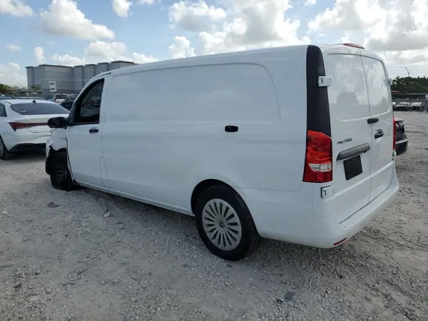 W1YV0CEY8P4363523 2023 MERCEDES-BENZ METRIS - Image 2