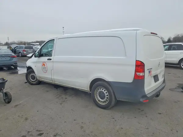W1YV0CEYXN3971790 2022 MERCEDES-BENZ METRIS - Image 2
