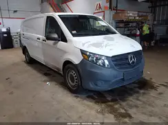 W1YV0CEYXN4176006 2022 MERCEDES-BENZ METRIS